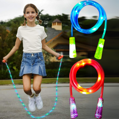 Coardă de Sărit cu LED – Distracție Activă și Strălucitoare (culoare aleatorie) | image
