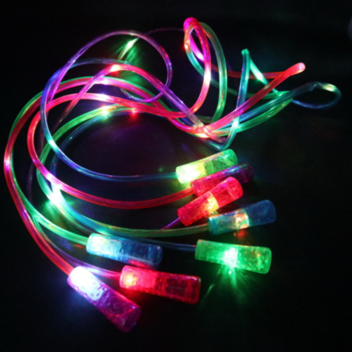 Coardă de Sărit cu LED – Distracție Activă și Strălucitoare (culoare aleatorie)