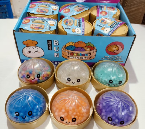 [DISPLAY BOX]12 cages 5.5cm emoji rainbow bead buns
