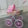 Cărucior pentru Păpuși cu Design Retro – Roz și Crem