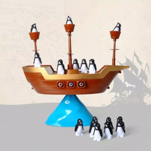 Joc de Echilibru Pirate Boat cu Pinguini, Dezvoltă Coordonarea și Răbdarea 