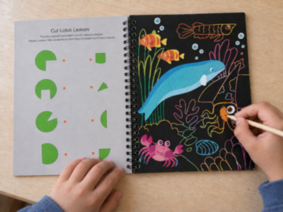 Cărticică creativă de răzuit cu 4 pagini și bețișor | image