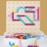 Tablă de Asamblare Creativă Montessori cu Piese Colorate