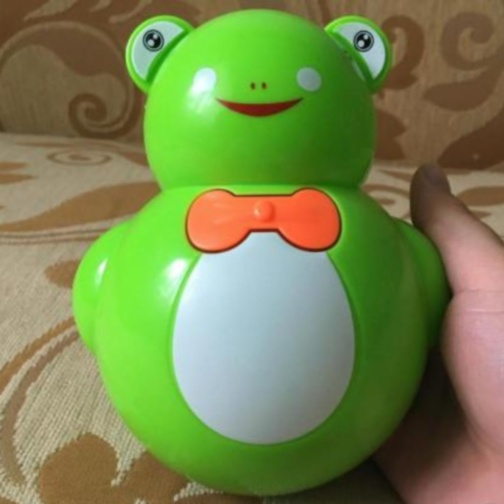 Jucărie Roly Poly Broscuță cu Lumină și Sunete