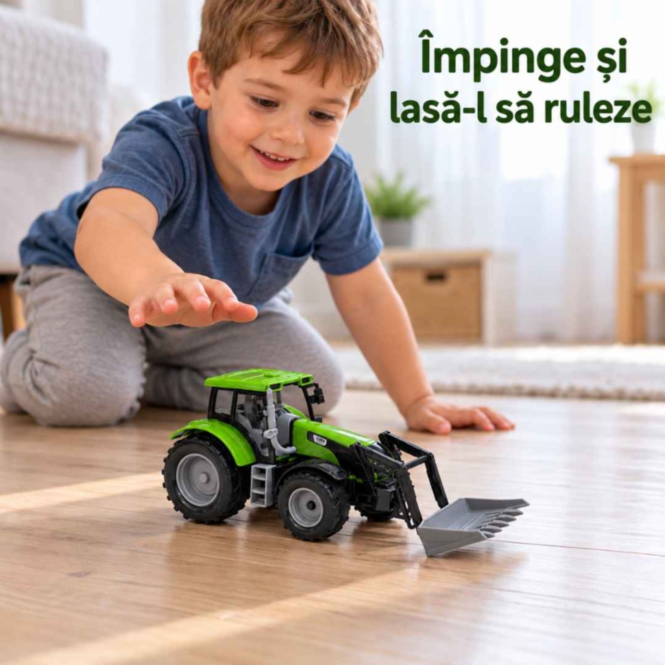 Copil împinge tractorul verde și îl lasă să ruleze prin inerție pe podea