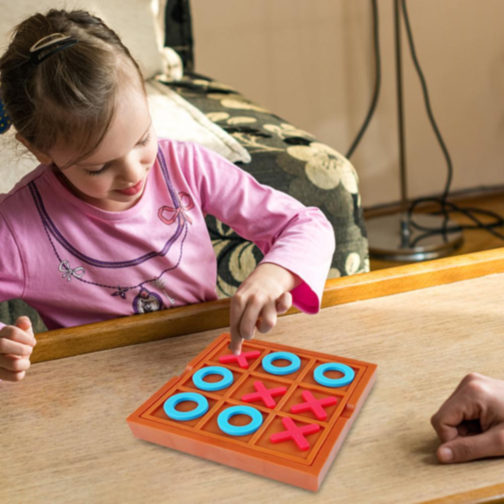 Tic Tac Toe - Joc Interactiv de Logică pentru Copii și Familie