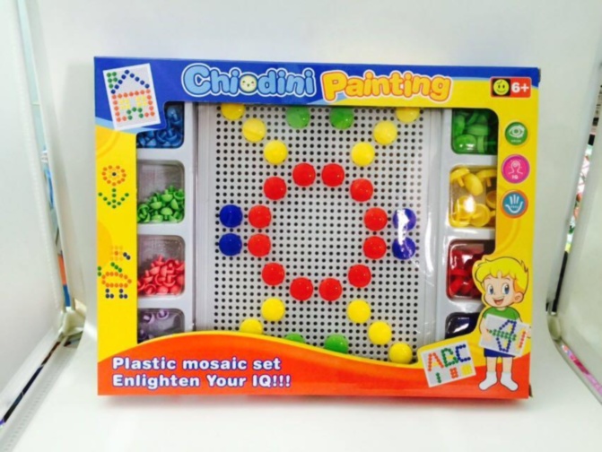 Mozaic cu Pioneze Colorate