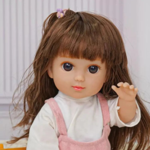 Păpușă Chimi Doll 36 cm cu Salopetă Roz și Păr Lung