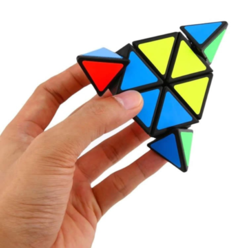 Piramidă puzzle magică colorată