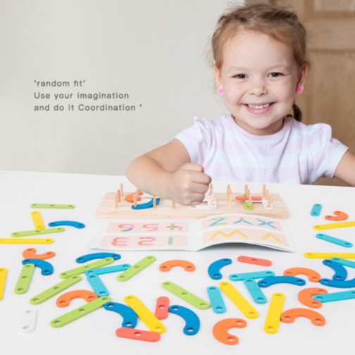 Puzzle Montessori din Lemn – Creează Litere, Cifre și Forme cu Imaginație
