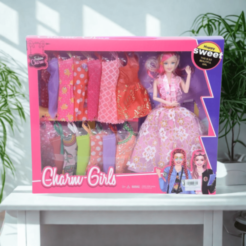 Păpușă Charm Girls cu Rochițe Fashion Set