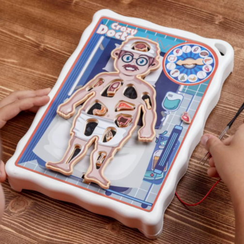 Doctorul Nebun cu Vibrații - Joc Interactiv de Îndemânare
