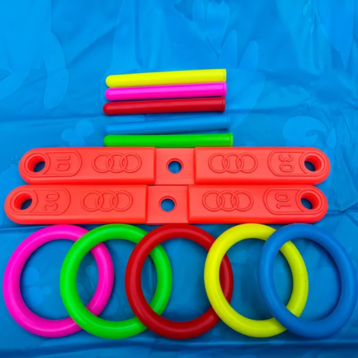 Joc de Aruncat Inele Colorate – Activitate Educativă pentru Interior și Exterior