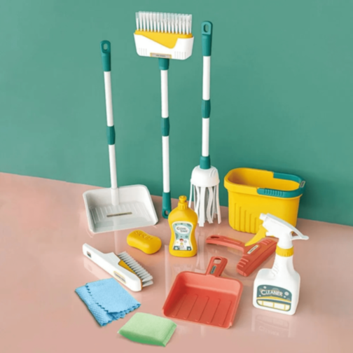 Set Jucărie de Curățenie Clean Time – Mop, Găleată și Accesorii pentru Copii Set Jucărie de Curățenie Clean Time – Mop, Găleată și Accesorii pentru Copii