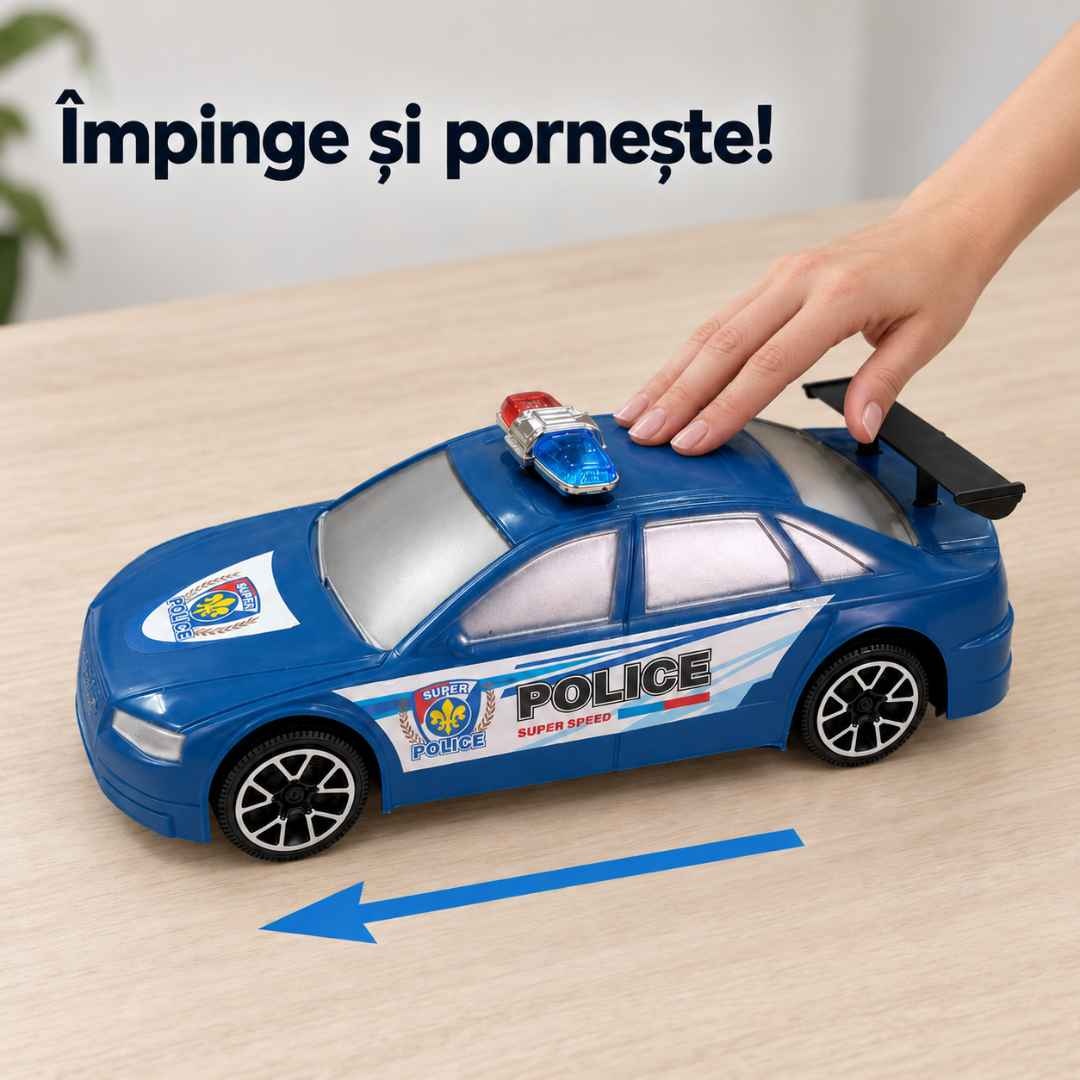 Mână împinge înainte mașina albastră de poliție pentru a acționa mecanismul de inerție