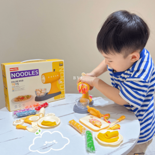 Mașină Jucărie Noodle Maker cu Pastă Colorată 