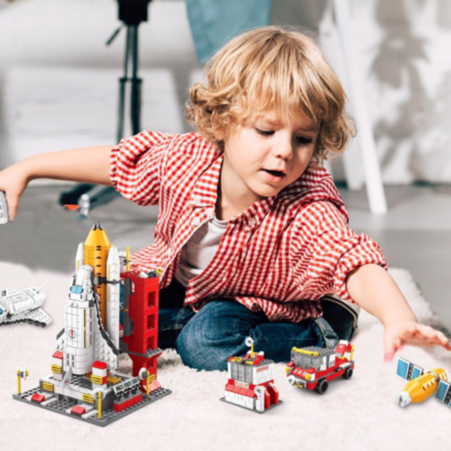 Set de Construcție 6 în 1 Navetă Spațială și Rachetă – 1000+ Piese