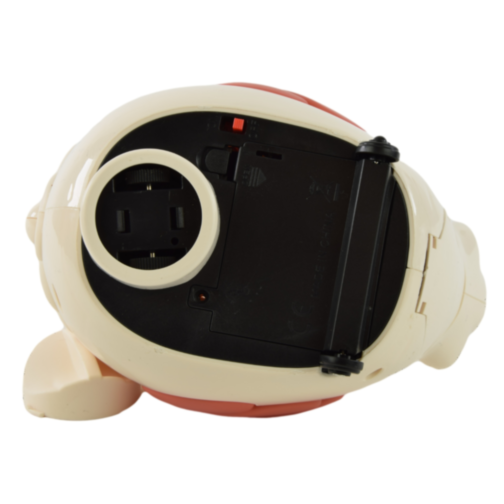 Găină Interactivă cu Oua și Sunet