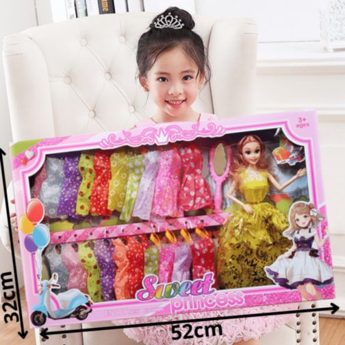 Păpușă Sweet Princess Set Rochii Fashion Colorate