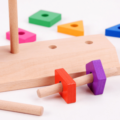 Joc Montessori de Sortare și Potrivire – Forme Geometrice Colorate din Lemn