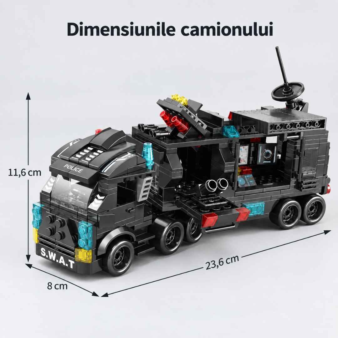 Dimensiunile camionului SWAT asamblat: 23,6 cm lungime, 8 cm lățime și 11,6 cm înălțime
