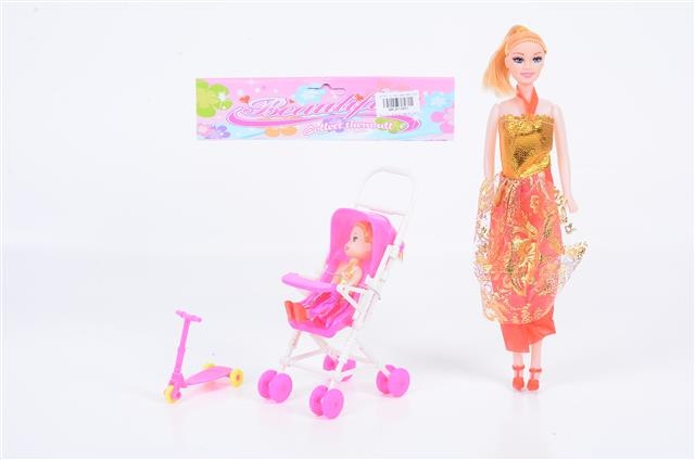 Barbie și Fiica cu Cărucior