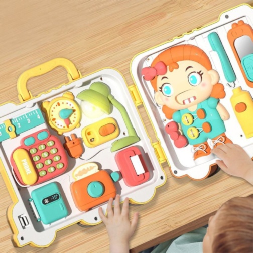 Busy Board Montessori Valiză Educațională 56 Activități